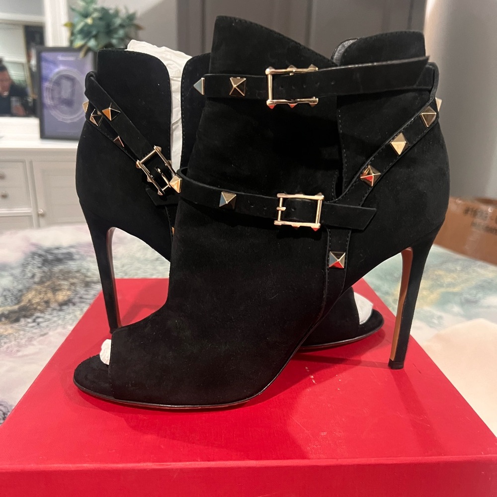 Valentino rockstud heels